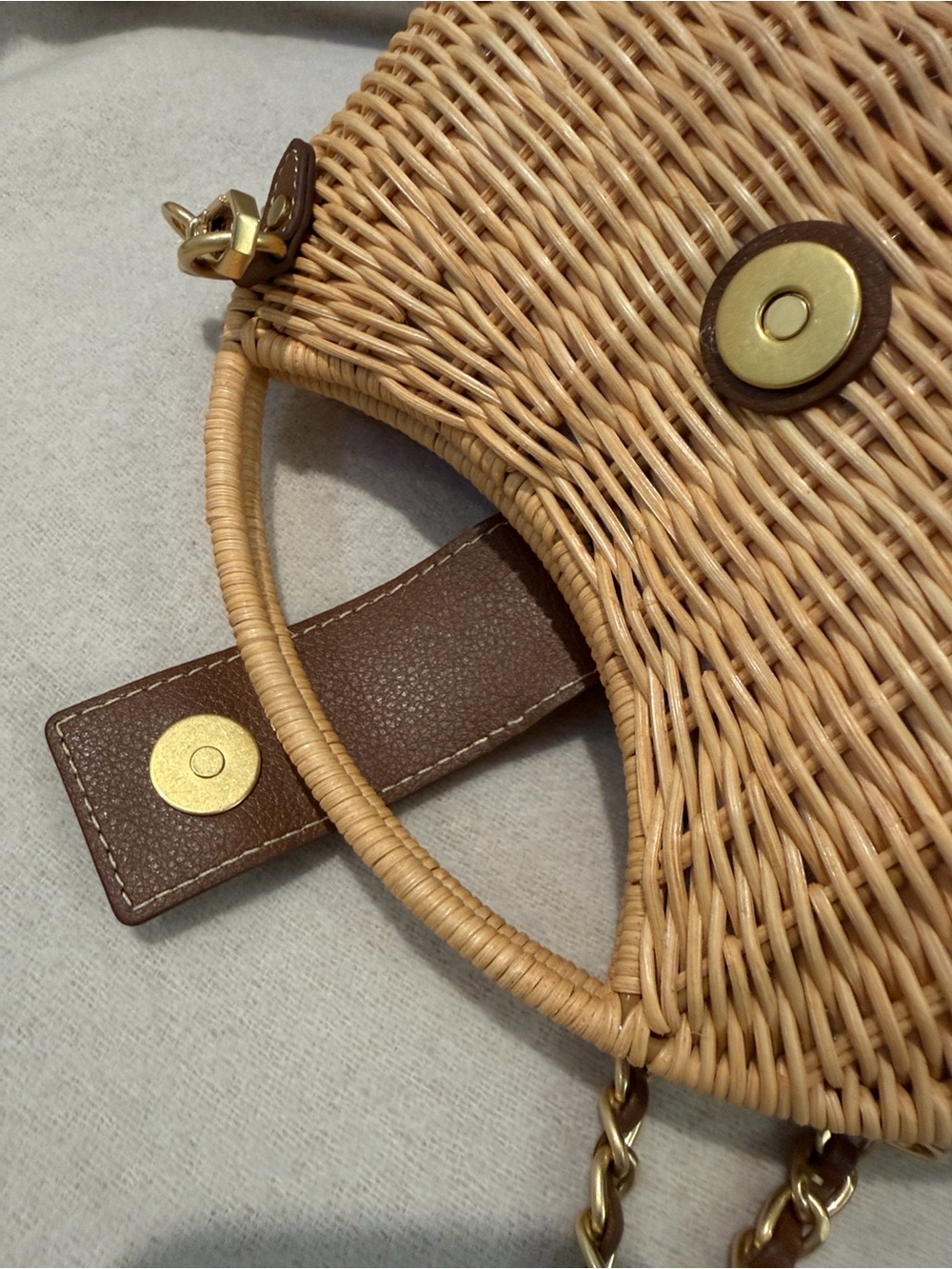 J. McLaughlin Wicker Crossbody in Tan with Gold Chain - Picture 11 of 11